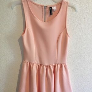H&M dress size 6